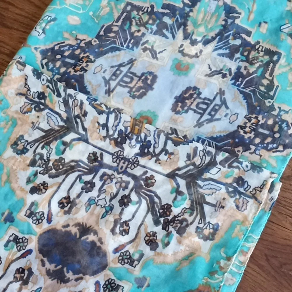 Scarf - Picture 2 of 4